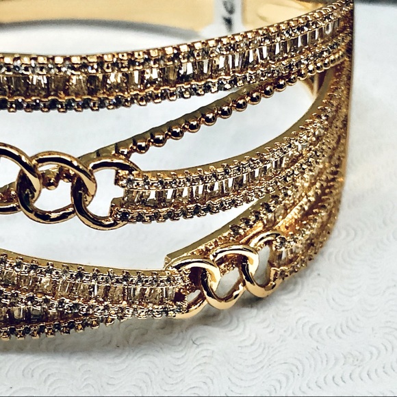 Intricate Bangle - Picture 6 of 6